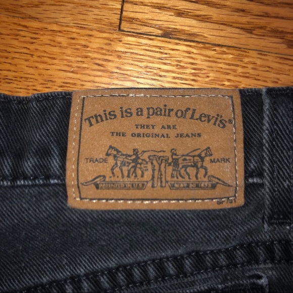 Black Vintage Levi’s Denim Shorts - Picture 3 of 5